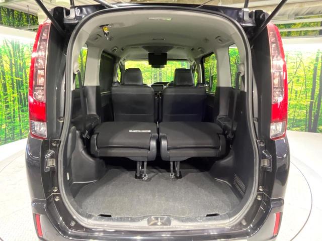 エスクァイア Ｇｉ　禁煙車　純正９型ナビ　バックカメラ　後席モニター　両側電動スライド　クルコン　オートハイビーム　ＬＥＤライト　前席シートヒーター　デュアルオートエアコン　後席シェード　純正１５インチＡＷ　ＥＴＣ（25枚目）