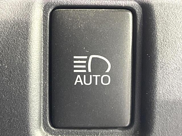 エスクァイア Ｇｉ　禁煙車　純正９型ナビ　バックカメラ　後席モニター　両側電動スライド　クルコン　オートハイビーム　ＬＥＤライト　前席シートヒーター　デュアルオートエアコン　後席シェード　純正１５インチＡＷ　ＥＴＣ（45枚目）