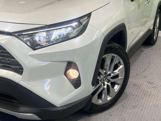 ＲＡＶ４ Ｇ　Ｚパッケージ　４ＷＤ　禁煙車　セーフティセンス　純正９型ナビ　バックカメラ　ブラインドスポットモニター　デジタルインナーミラー　電動リアゲート　パワーシート　シートヒーター　ＥＴＣ　ステアリングヒーター（12枚目）