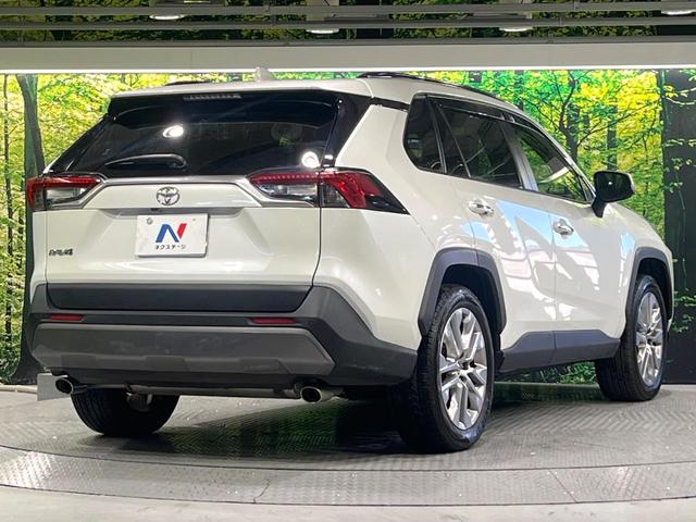 ＲＡＶ４ Ｇ　Ｚパッケージ　４ＷＤ　禁煙車　セーフティセンス　純正９型ナビ　バックカメラ　ブラインドスポットモニター　デジタルインナーミラー　電動リアゲート　パワーシート　シートヒーター　ＥＴＣ　ステアリングヒーター（17枚目）