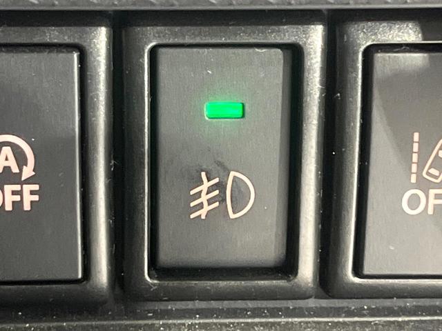 ハスラー ＪスタイルＩＩ　２トーンカラー　デュアルカメラブレーキ　メモリーナビ　バックカメラ　前席シートヒーター　ＨＩＤライト　オートライト　車線逸脱警報　スマートキー　横滑り防止装置　純正１５インチアルミホイール（30枚目）