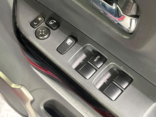 ハスラー ＪスタイルＩＩ　２トーンカラー　デュアルカメラブレーキ　メモリーナビ　バックカメラ　前席シートヒーター　ＨＩＤライト　オートライト　車線逸脱警報　スマートキー　横滑り防止装置　純正１５インチアルミホイール（45枚目）