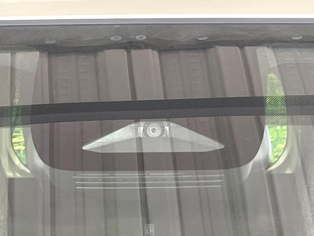 シエンタ ハイブリッドＺ　禁煙車　セーフティセンス　純正１０．５型ナビ　全周囲カメラ　両側電動スライド　シートヒーター　ブラインドスポットモニター　ステアリングヒーター　ＡＣ１００Ｖ電源　ＥＴＣ　オートハイビーム　ＬＥＤライト（5枚目）