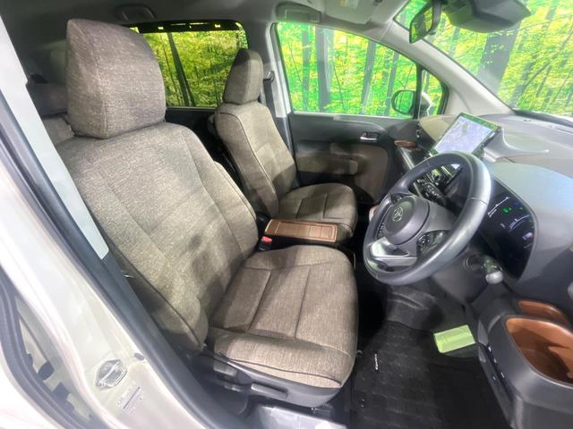 シエンタ ハイブリッドＺ　禁煙車　セーフティセンス　純正１０．５型ナビ　全周囲カメラ　両側電動スライド　シートヒーター　ブラインドスポットモニター　ステアリングヒーター　ＡＣ１００Ｖ電源　ＥＴＣ　オートハイビーム　ＬＥＤライト（8枚目）