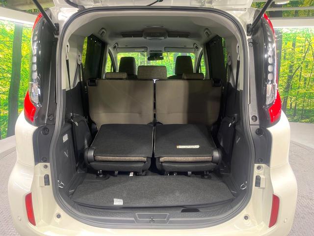 シエンタ ハイブリッドＺ　禁煙車　セーフティセンス　純正１０．５型ナビ　全周囲カメラ　両側電動スライド　シートヒーター　ブラインドスポットモニター　ステアリングヒーター　ＡＣ１００Ｖ電源　ＥＴＣ　オートハイビーム　ＬＥＤライト（10枚目）