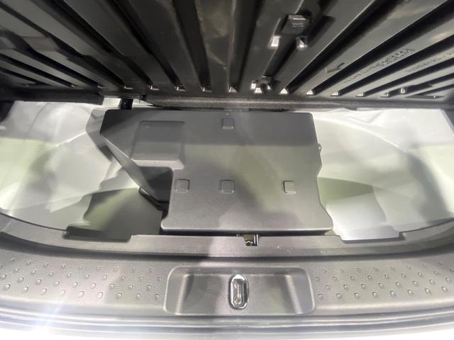 シエンタ ハイブリッドＺ　禁煙車　セーフティセンス　純正１０．５型ナビ　全周囲カメラ　両側電動スライド　シートヒーター　ブラインドスポットモニター　ステアリングヒーター　ＡＣ１００Ｖ電源　ＥＴＣ　オートハイビーム　ＬＥＤライト（42枚目）