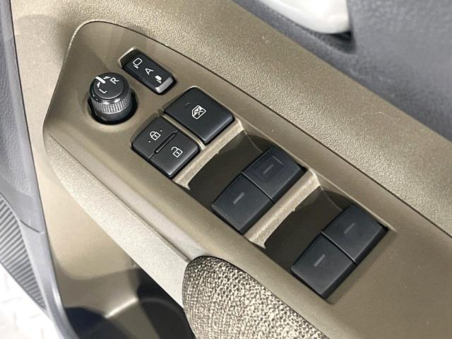 シエンタ ハイブリッドＺ　禁煙車　セーフティセンス　純正１０．５型ナビ　全周囲カメラ　両側電動スライド　シートヒーター　ブラインドスポットモニター　ステアリングヒーター　ＡＣ１００Ｖ電源　ＥＴＣ　オートハイビーム　ＬＥＤライト（46枚目）