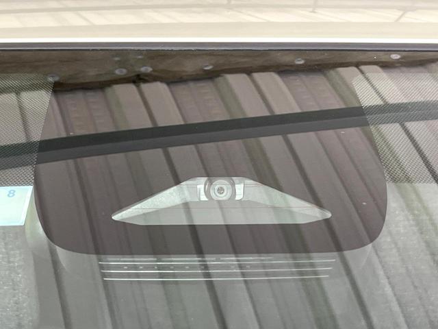 シエンタ ハイブリッドＺ　禁煙車　セーフティセンス　純正１０．５型ナビ　バックカメラ　両側電動スライド　ブラインドスポットモニター　オートハイビーム　ＬＥＤライト　ＥＴＣ　レーダークルーズ　後席サンシェード　オートエアコン（4枚目）