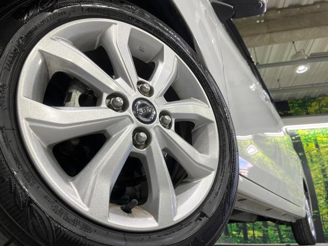 デイズ Ｘ　禁煙車　衝突軽減装置　メモリーナビ　全周囲カメラ　オートエアコン　スマートキー　プッシュスタート　ＬＥＤライト　オートライト　純正１４インチアルミホイール　シートリフター　アイドリングストップ（13枚目）