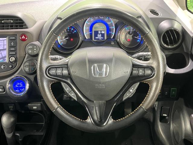 �y�N���[�Y�R���g���[���z�������H�����N���N���s�B�A�N�Z���𗣂��Ă���葬�x�ő��s���ł��A�������^�]���̕��S���y���I�����E�������ȒP�ȃX�C�b�`����Œ����ł��܂��B