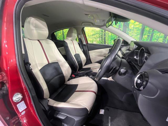 デミオ ＸＤツーリング　Ｌパッケージ　禁煙車　ディーゼルターボ　衝突軽減装置　純正ナビ　バックカメラ　ヘッドアップディスプレイ　クルーズコントロール　パドルシフト　ＥＴＣ　ＬＥＤライト　オートライト　ドラレコ　横滑り防止装置（8枚目）