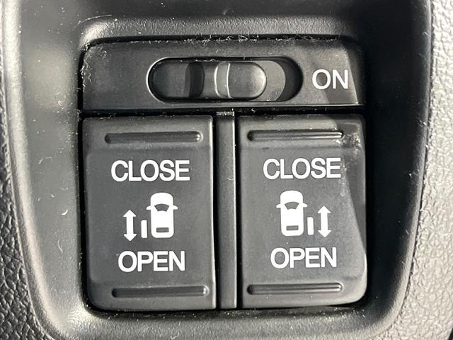 Ｎ－ＢＯＸカスタム Ｇ・ターボＬパッケージ　禁煙車　あんしんパッケージ　メモリーナビ　バックカメラ　両側電動スライド　クルーズコントロール　ＥＴＣ　ＨＩＤライト　オートライト　オートエアコン　パドルシフト　スマートキー　後席シェード（6枚目）