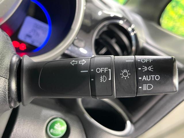 Ｎ－ＢＯＸカスタム Ｇ・ターボＬパッケージ　禁煙車　あんしんパッケージ　メモリーナビ　バックカメラ　両側電動スライド　クルーズコントロール　ＥＴＣ　ＨＩＤライト　オートライト　オートエアコン　パドルシフト　スマートキー　後席シェード（26枚目）