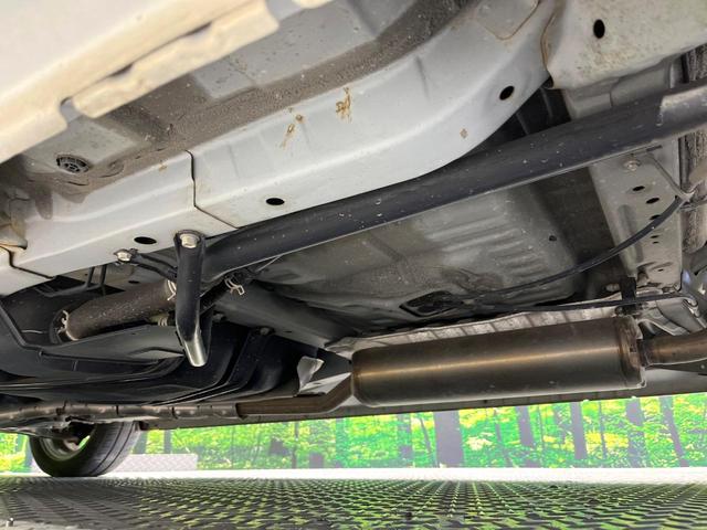 Ｎ－ＢＯＸカスタム Ｇ・ターボＬパッケージ　禁煙車　あんしんパッケージ　メモリーナビ　バックカメラ　両側電動スライド　クルーズコントロール　ＥＴＣ　ＨＩＤライト　オートライト　オートエアコン　パドルシフト　スマートキー　後席シェード（48枚目）