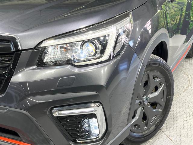 フォレスター Ｘ－ブレイク　禁煙車　アイサイトセイフティプラス　純正９型ナビ　バックカメラ　シートヒーター　ブラインドスポットモニター　パワーシート　車線逸脱警報　パドルシフト　ステアリングヒーター　ＥＴＣ（12枚目）