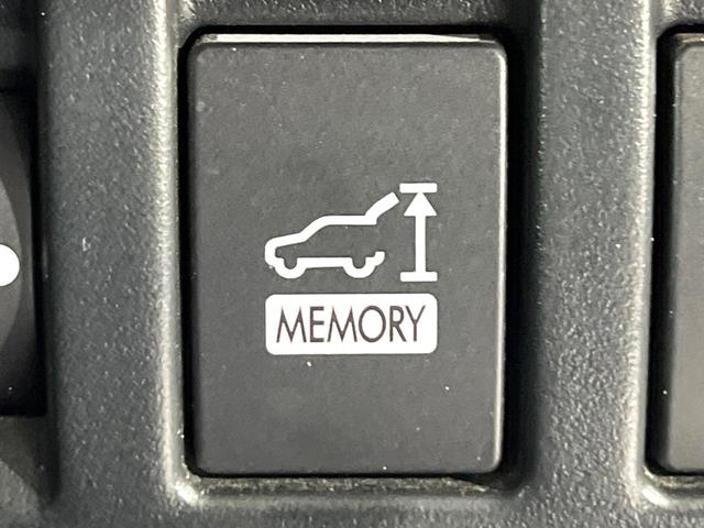 フォレスター Ｘ－ブレイク　禁煙車　アイサイトセイフティプラス　純正９型ナビ　バックカメラ　シートヒーター　ブラインドスポットモニター　パワーシート　車線逸脱警報　パドルシフト　ステアリングヒーター　ＥＴＣ（25枚目）