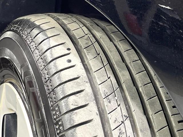 プリウス Ｓ　禁煙車　純正ナビ　Ｂｌｕｅｔｏｏｔｈ再生　バックカメラ　オートエアコン　ＨＩＤヘッドライト　オートライト　ＥＴＣ　スマートキー　プッシュスタート　ステアリングスイッチ　電動格納ミラー　シートリフター（34枚目）