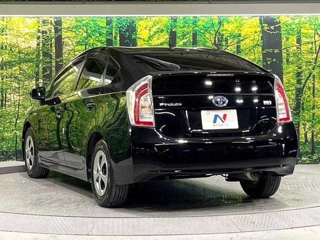 プリウス Ｓ　禁煙車　純正ナビ　Ｂｌｕｅｔｏｏｔｈ再生　バックカメラ　オートエアコン　ＨＩＤヘッドライト　オートライト　ＥＴＣ　スマートキー　プッシュスタート　ステアリングスイッチ　電動格納ミラー　シートリフター（38枚目）