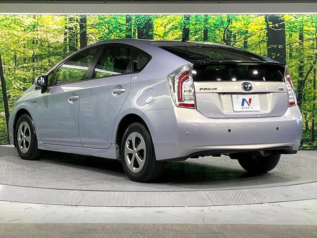 プリウス Ｓ　禁煙車　純正ナビ　バックカメラ　ＨＩＤヘッド　オートライト　オートエアコン　スマートキー　ＥＴＣ　Ｂｌｕｅｔｏｏｔｈ　フルセグＴＶ　ステアリングスイッチ　電動格納ミラー　プライバシーガラス（41枚目）