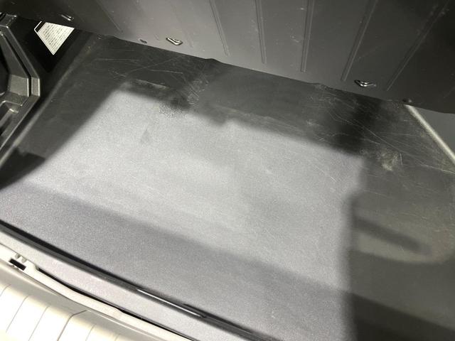 プリウス Ｓ　禁煙車　純正ナビ　バックカメラ　ＨＩＤヘッド　オートライト　オートエアコン　スマートキー　ＥＴＣ　Ｂｌｕｅｔｏｏｔｈ　フルセグＴＶ　ステアリングスイッチ　電動格納ミラー　プライバシーガラス（48枚目）