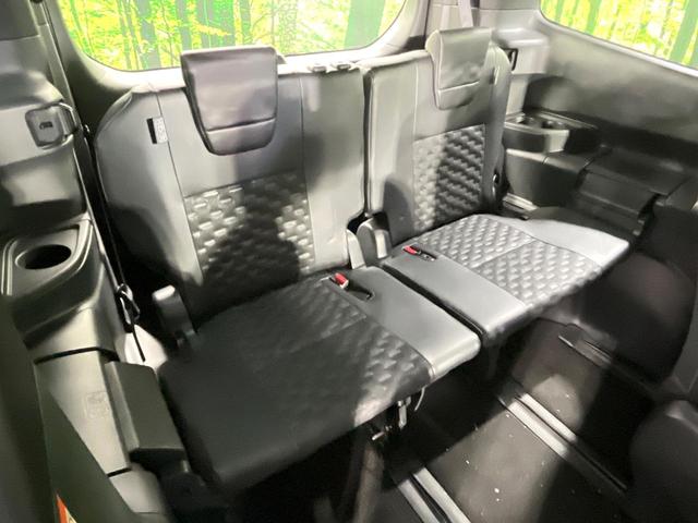 ヴォクシー Ｓ－Ｚ　禁煙車　セーフティセンス　純正１０．５型ナビ　バックカメラ　快適利便ＰＫＧ　アダプティブクルーズ　ＢＳＭ　ＨＵＤ　両側電動スライド　パワーバックドア　ステアリングヒーター　シートヒーター　ＥＴＣ（11枚目）