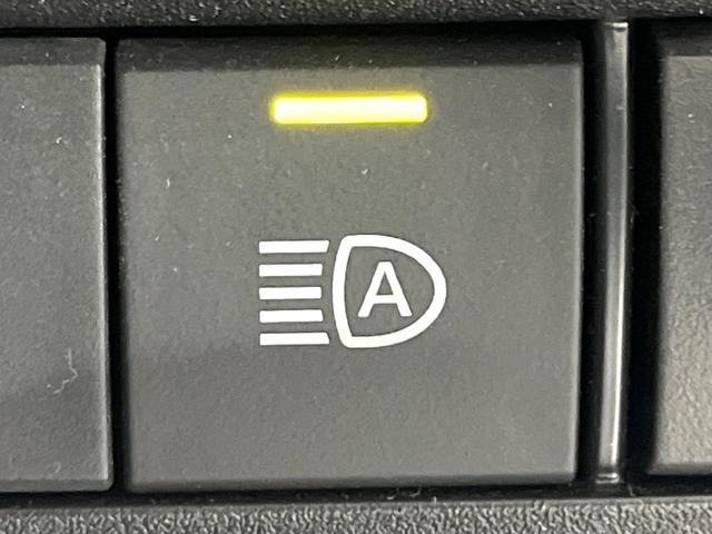 ヴォクシー Ｓ－Ｚ　禁煙車　セーフティセンス　純正１０．５型ナビ　バックカメラ　快適利便ＰＫＧ　アダプティブクルーズ　ＢＳＭ　ＨＵＤ　両側電動スライド　パワーバックドア　ステアリングヒーター　シートヒーター　ＥＴＣ（25枚目）