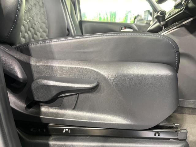 ヴォクシー Ｓ－Ｚ　禁煙車　セーフティセンス　純正１０．５型ナビ　バックカメラ　快適利便ＰＫＧ　アダプティブクルーズ　ＢＳＭ　ＨＵＤ　両側電動スライド　パワーバックドア　ステアリングヒーター　シートヒーター　ＥＴＣ（42枚目）