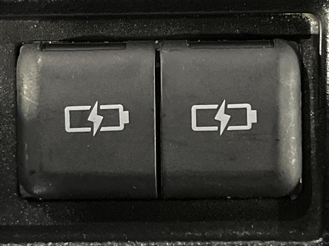 ヴォクシー Ｓ－Ｚ　禁煙車　セーフティセンス　純正１０．５型ナビ　バックカメラ　快適利便ＰＫＧ　アダプティブクルーズ　ＢＳＭ　ＨＵＤ　両側電動スライド　パワーバックドア　ステアリングヒーター　シートヒーター　ＥＴＣ（49枚目）