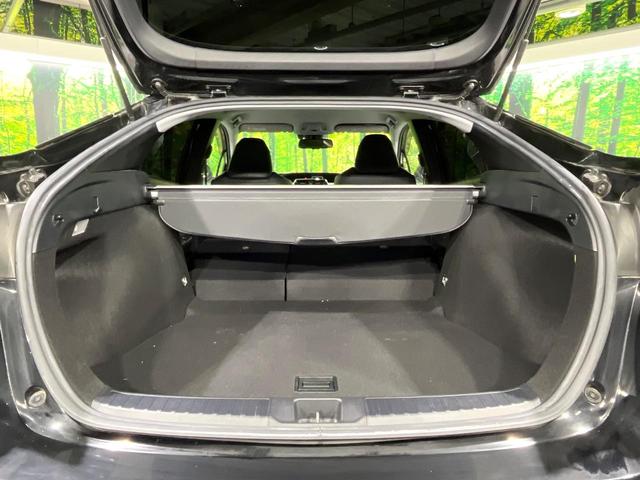 プリウス Ａツーリングセレクション　モデリスタ　セーフティセンス　純正９型ナビ　バックカメラ　前席シートヒーター　ブラインドスポットモニター　ヘッドアップディスプレイ　パークアシスト　レーダークルーズコントロール　ＥＴＣ　スマートキー（10枚目）