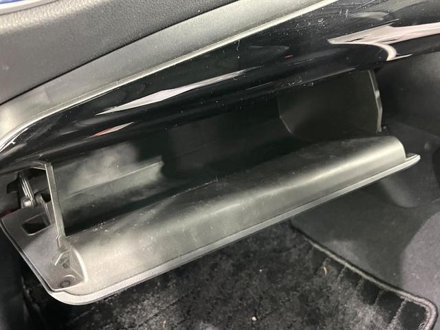 プリウス Ａツーリングセレクション　モデリスタ　セーフティセンス　純正９型ナビ　バックカメラ　前席シートヒーター　ブラインドスポットモニター　ヘッドアップディスプレイ　パークアシスト　レーダークルーズコントロール　ＥＴＣ　スマートキー（48枚目）