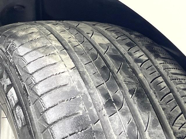 ハリアー プレミアム　アドバンスドパッケージ　禁煙車　ムーンルーフ　衝突軽減　レーダークルーズ　ＪＢＬサウンド　純正８型ナビ　全周囲カメラ　電動リアゲート　パワーシート　オートハイビーム　ＬＥＤライト　純正１８インチアルミホイール（37枚目）