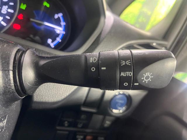 ノア ハイブリッドSi ダブルバイビーII TRDエアロ 禁煙車 セーフティセンス 純正9型ナビ 両側電動スライド シートヒーター クリアランスソナー クルコン LEDヘッド&フォグ オートハイビーム リアオートエアコン デュアルエアコン(37枚目)