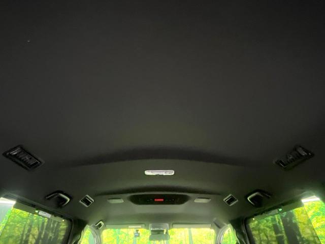 ノア ハイブリッドSi ダブルバイビーII TRDエアロ 禁煙車 セーフティセンス 純正9型ナビ 両側電動スライド シートヒーター クリアランスソナー クルコン LEDヘッド&フォグ オートハイビーム リアオートエアコン デュアルエアコン(42枚目)