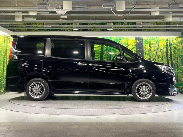 ノア ハイブリッドSi ダブルバイビーII TRDエアロ 禁煙車 セーフティセンス 純正9型ナビ 両側電動スライド シートヒーター クリアランスソナー クルコン LEDヘッド&フォグ オートハイビーム リアオートエアコン デュアルエアコン(51枚目)