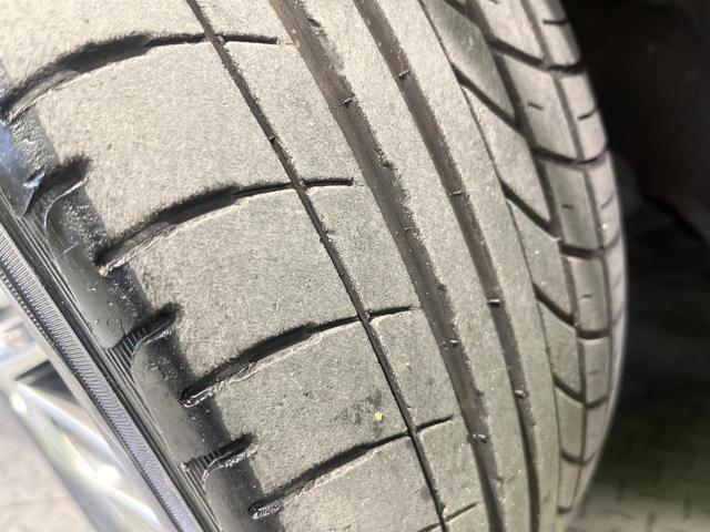 ノア ハイブリッドSi ダブルバイビーII TRDエアロ 禁煙車 セーフティセンス 純正9型ナビ 両側電動スライド シートヒーター クリアランスソナー クルコン LEDヘッド&フォグ オートハイビーム リアオートエアコン デュアルエアコン(56枚目)