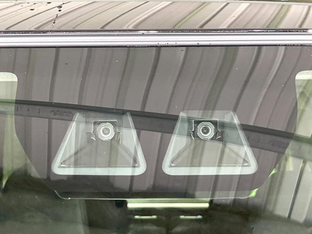 タント ファンクロスリミテッド　届出済未使用車　２トーン　スマートアシスト　純正９型ディスプレイ　バックカメラ　両側電動スライド　前席シートヒーター　電動パーキングブレーキ　オートエアコン　ＥＴＣ　スマートキー　ステアリングスイッチ（4枚目）