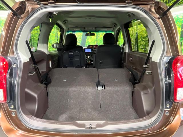 ���i�̂���������ʋ΁A���}���ɏ\���ȉ׎��X�y�[�X���m�ۂ��Ă���܂��B�Z�J���h�V�[�g��|���ƁA�傫�ȉו��̐ύڂ��\�ł���