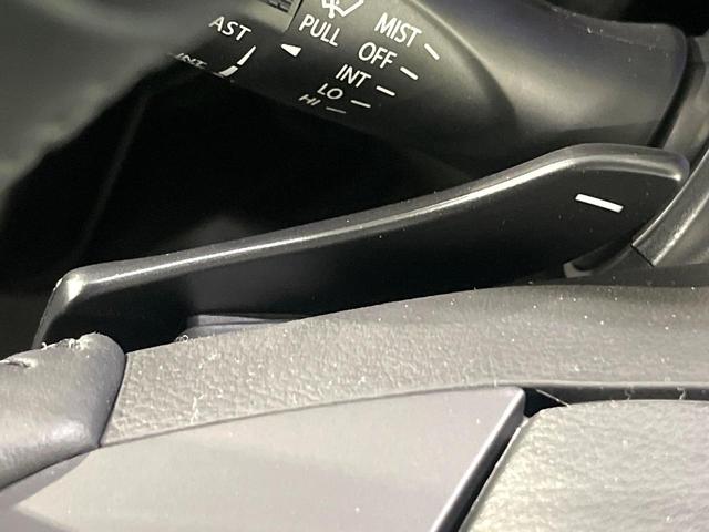 ハスラー タフワイルドターボ　ターボ　届出済未使用車　２トーンカラー　セーフティサポート　車線逸脱警報　前席シートヒーター　コーナーセンサー　パドルシフト　アダプティブクルーズ　純正１５インチＡＷ　ＬＥＤライト　オートライト（23枚目）