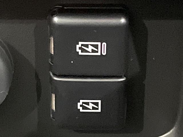 ハスラー タフワイルドターボ　ターボ　届出済未使用車　２トーンカラー　セーフティサポート　車線逸脱警報　前席シートヒーター　コーナーセンサー　パドルシフト　アダプティブクルーズ　純正１５インチＡＷ　ＬＥＤライト　オートライト（30枚目）