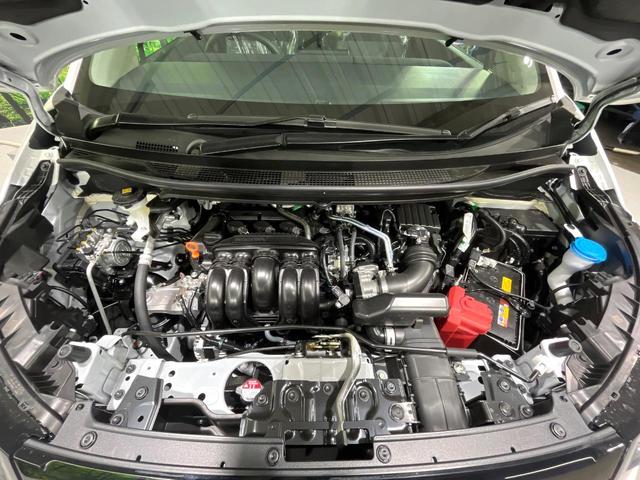 フリード エアー　ＥＸ　登録済未使用車　ホンダセンシング　両側電動スライド　バックカメラ　レーダークルーズ　コーナーセンサー　スマートキー　ＬＥＤヘッド　純正１５インチアルミ　オートハイビーム　車線逸脱警報　オートライト（18枚目）