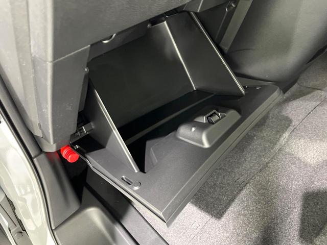 セレナ e-パワー ハイウェイスターV 登録済未使用車 プロパイロット 衝突軽減 純正12.3型ナビ 全周囲カメラ 両側電動スライド ブラインドスポットモニター デジタルインナーミラー ETC 電動パーキングブレーキ リアオートエアコン(52枚目)