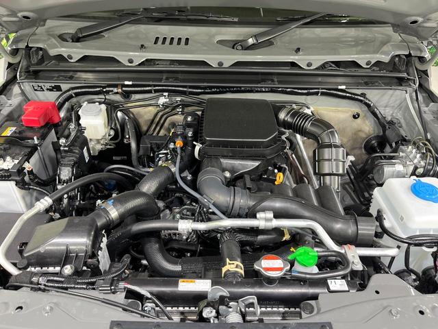 ジムニー ＸＣ　４ＷＤ　ターボ　届出済未使用車　セーフティサポート　アダプティブクルーズ　前席シートヒーター　コーナーセンサー　車線逸脱警報　オートエアコン　ＬＥＤライト　オートライト　ダウンヒルアシスト（18枚目）