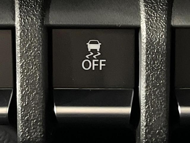 ジムニー ＸＣ　４ＷＤ　ターボ　届出済未使用車　セーフティサポート　アダプティブクルーズ　前席シートヒーター　コーナーセンサー　車線逸脱警報　オートエアコン　ＬＥＤライト　オートライト　ダウンヒルアシスト（32枚目）