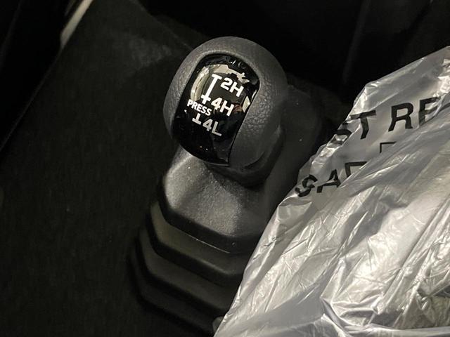 ジムニー ＸＣ　４ＷＤ　ターボ　届出済未使用車　セーフティサポート　アダプティブクルーズ　前席シートヒーター　コーナーセンサー　車線逸脱警報　オートエアコン　ＬＥＤライト　オートライト　ダウンヒルアシスト（46枚目）