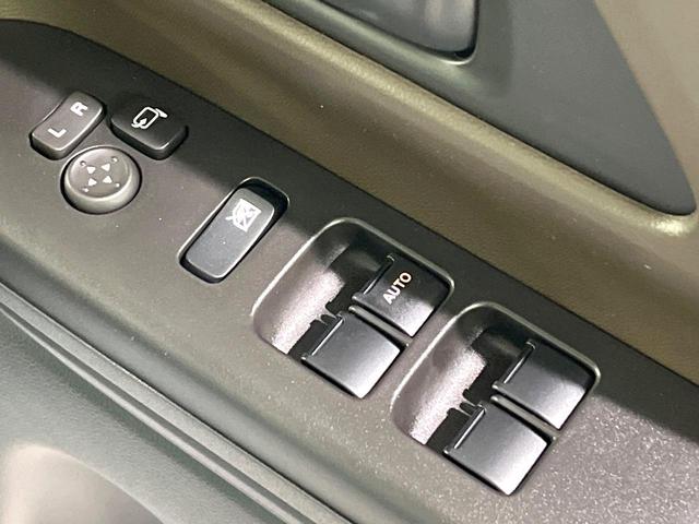 スペーシア ハイブリッドG 届出済未使用車 セーフティサポート オートエアコン LEDライト オートライト スマートキー プッシュスタート アイドリングストップ 横滑り防止装置 ライトレベライザー(7枚目)