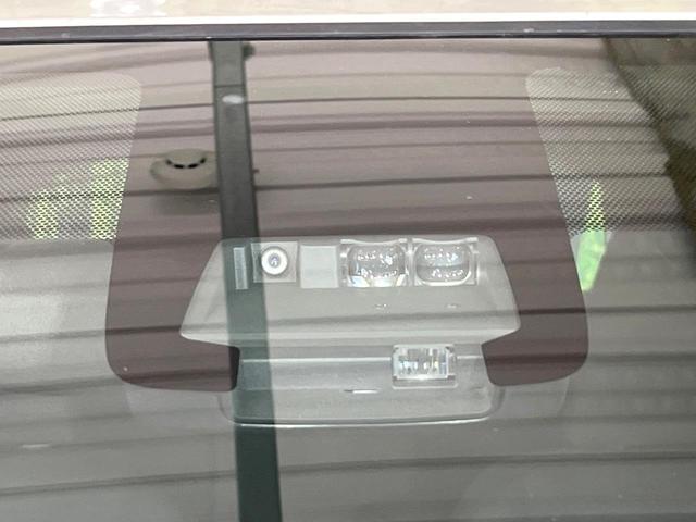 アクア Ｓ　禁煙車　セーフティセンス　メモリーナビ　Ｂｌｕｅｔｏｏｔｈ　バックカメラ　スマートキー　プッシュスタート　オートエアコン　ＥＴＣ　オートハイビーム　車線逸脱警報　横滑り防止装置（3枚目）