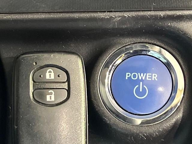 アクア Ｓ　禁煙車　セーフティセンス　メモリーナビ　Ｂｌｕｅｔｏｏｔｈ　バックカメラ　スマートキー　プッシュスタート　オートエアコン　ＥＴＣ　オートハイビーム　車線逸脱警報　横滑り防止装置（7枚目）