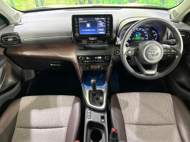 ヤリスクロス Z 禁煙車 セーフティセンス 純正ディスプレイ バックカメラ 前席シートヒーター オートエアコン LEDライト オートハイビーム ブラインドスポットモニター パワーシート ETC 電動パーキングブレーキ(2枚目)