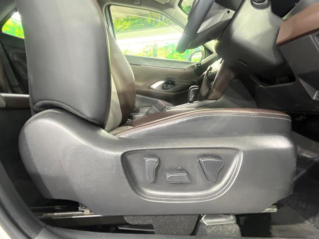 ヤリスクロス ハイブリッドZ 禁煙車 セーフティセンス 純正8型ディスプレイ 全周囲カメラ 前席シートヒーター ブラインドスポットモニター パワーシート 電動リアゲート オートハイビーム オートエアコン ドラレコ 純正18AW(7枚目)