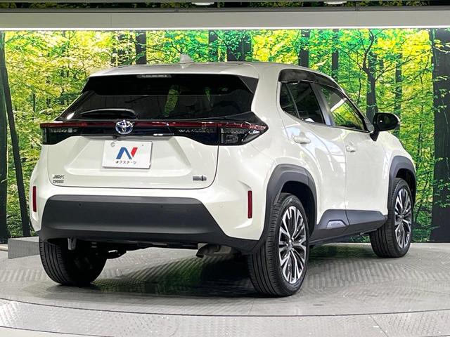 ヤリスクロス ハイブリッドZ 禁煙車 セーフティセンス 純正8型ディスプレイ 全周囲カメラ 前席シートヒーター ブラインドスポットモニター パワーシート 電動リアゲート オートハイビーム オートエアコン ドラレコ 純正18AW(16枚目)